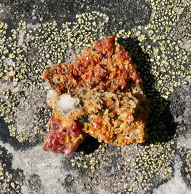 Vanadiniitti 5g 25x25x10mm kidesykerö Marokko 12N