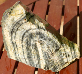 Pallokivi Suomi 965g 145x80x60mm Hi116a 