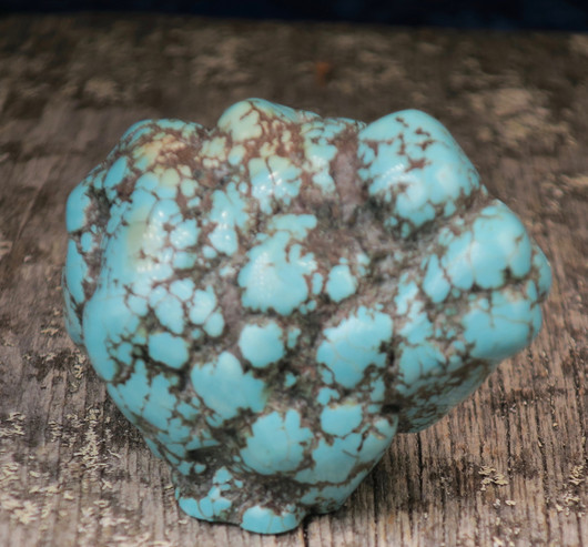 Howliitti turkoosivärjätty 97g 60x50x30mm Hi114a 