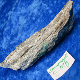 Smaragdikide 12mm, vihreä liuskekivi  51g Hi112c Itävalta