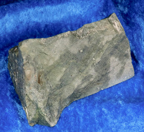 Tinguaiitti 240g, 2 sahapintaa  Hi109c