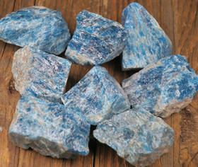 Apatiitti sininen raaka Madagaskar. Valitse koko