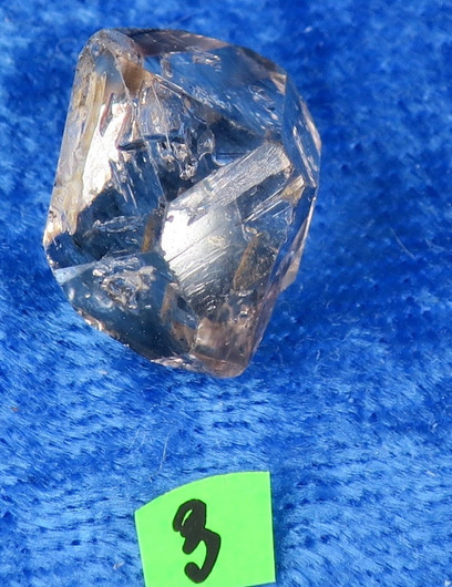 Savukvartsi kaksikärkinen kide Namibia 16g nro3