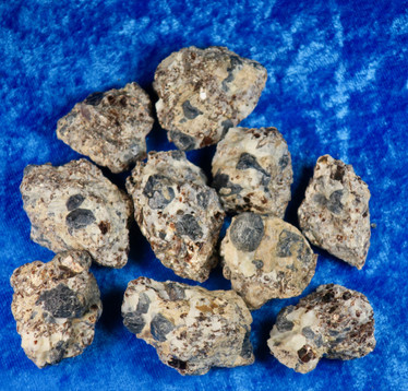 Safiriini raaka 43g nro5 Madagaskar