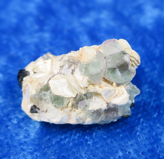 Muskoviitti fluoriitti turmaliini 1,7g nro 78xh