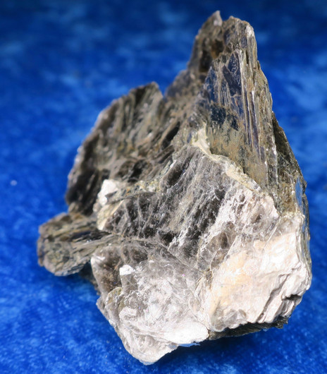 Muskoviitti kidesykerö 69g 65x55x25mm Norja-Iveland 78XA