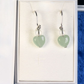 Korvakorut vihreä aventuriinisydän ja vuorikide