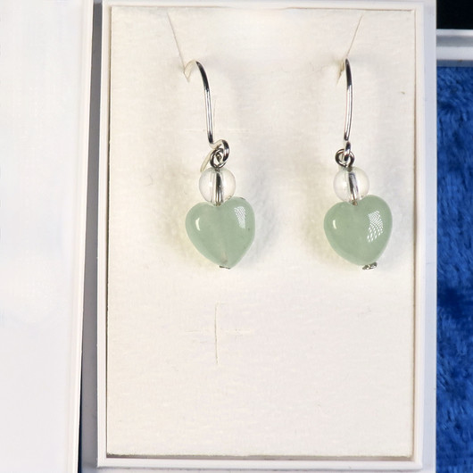 Korvakorut vihreä aventuriinisydän ja vuorikide