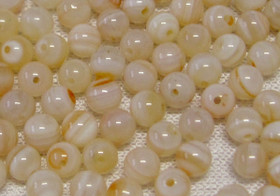 Akaatti valkoinen ja oranssi kirjava 4mm irtohelmi