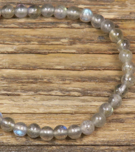 Labradoriitti 4mm irtohelmi