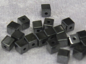 Hematiitti kuutio 3mm irtohelmi