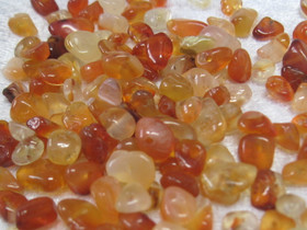 Karneoli sipsihelmi oranssi irtohelmi 