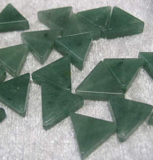 Aventuriini vihreä kolmio 14mm irtohelmi