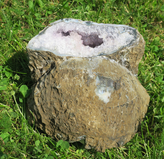 Ametisti kidesykerö 2790g 180x135x120mm takanakin pikku luola AMK2790