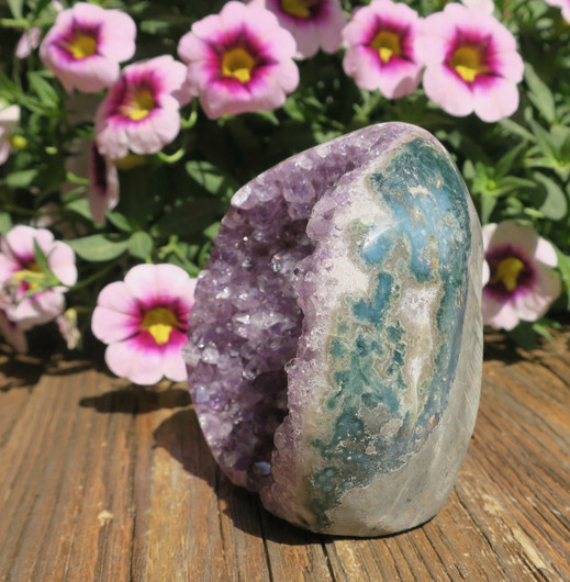 Ametistigeodi hiottu 441g AMG441