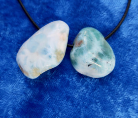 Riipus Larimar 25-30mm porattu extra-laatua