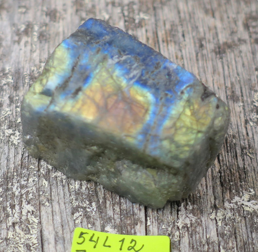 Labradoriitti 1 sivu hiottu 70g 43x27x27mm 54L12