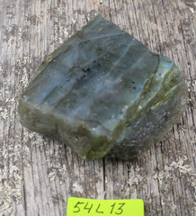Labradoriitti 1 sivu hiottu 62g 45x35x25mm 54L13