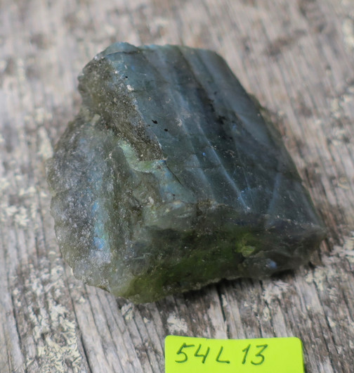 Labradoriitti 1 sivu hiottu 62g 45x35x25mm 54L13