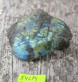 Labradoriitti 1 sivu hiottu 57g 45x40x23mm 54L14