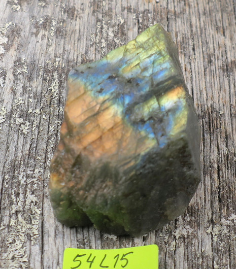 Labradoriitti 1 sivu hiottu 50g 43x35x20mm 54L15