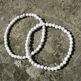 Rannekoru magnesiitti valkoinen 4mm