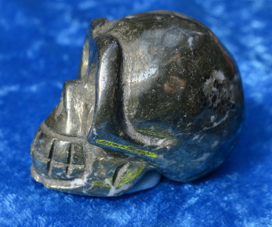 Pyriitti KALLO 119g 33mm kallon leveys 49s6 pyrite skull