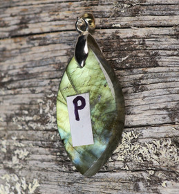 Riipus labradoriitti 5-6g nro P