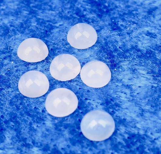 Kapussi ruusukvartsi 4mm pyöreä cabochon