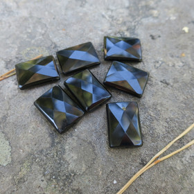 Onyksi laatta viistehiottu 20x15x6mm kookas musta  irtohelmi