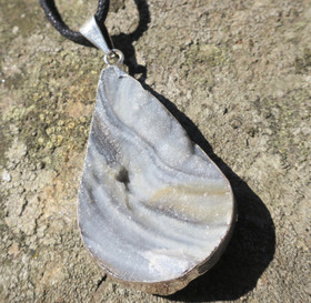 Riipus akaatti natural kidepinta pisara