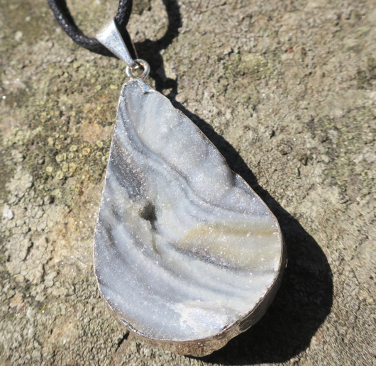 Riipus akaatti natural kidepinta pisara