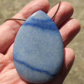 Riipus sinikvartsi iso 60x40mm porattu pisara RSi1-3