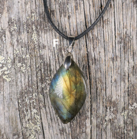 Riipus labradoriitti 6-7g valitse nrot D/ F/ H