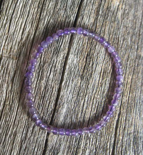 Rannekoru ametisti tumma 4mm 18cm