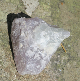 Fluoriitti raaka lila 153g 60x50x40mm Madagaskar