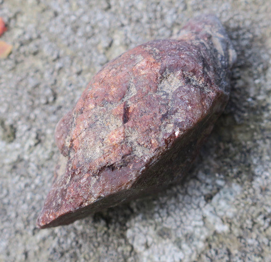 Korundi raaka kide 38x17mm 18,8g Intia