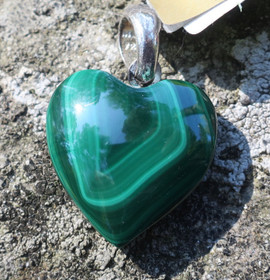 Riipus malakiittisydän 20mm, hopea 39s1