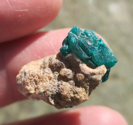 Dioptaasi 4,4g smaragdinvihreä kidesykerö nro3