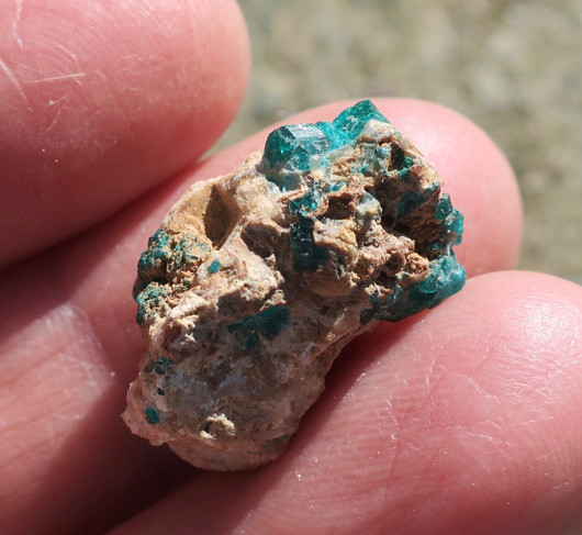 Dioptaasi 4,4g smaragdinvihreä kidesykerö nro3