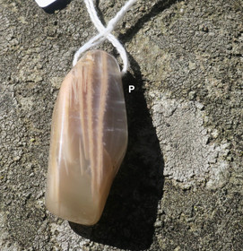 Riipus kuukivi 43mm porattu, Intia P