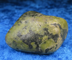 Serpentiniitti rumpuhiottu 92g 40x30x25mm Brasilia
