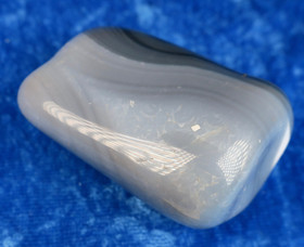 Kalsedoni rumpuhiottu 81g Brasilia