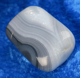 Kalsedoni rumpuhiottu 81g Brasilia