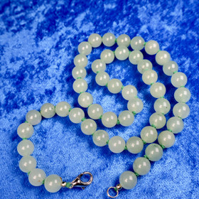 Helmet aventuriini vihreä 8mm 45cm