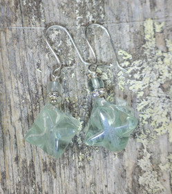 Korvakorut fluoriittitähti zirkonikoristein 8s10