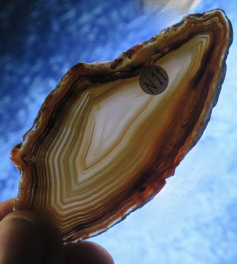 Akaattilevy natural 84x40x4mm siivu  N11