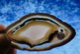 Akaattilevy natural  75x40x3mm siivu  N12