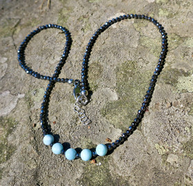 Helmet larimar ja viistehiottu hematiitti 47-55cm