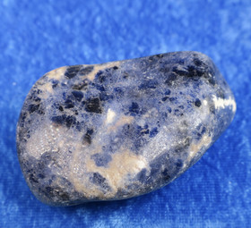 Sodaliitti rumpuhiottu 77g Brasilia